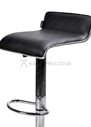 Kursi Bar Ergotec dengan desain modern, dilengkapi sistem hidrolik, footring, dan kaki berbahan chrome – tersedia di Kantorkudotcodotid.