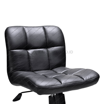 Keseimbangan desain dan fungsi hadir lewat Ergotec 102S – kursi bar modern untuk tampilan ruang yang memikat, hanya di Kantorku.co.id
