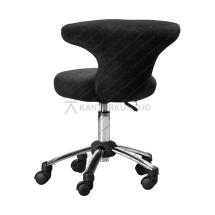 Desain modern dan dudukan ergonomis pada Ergotec 108S, kursi bar stylish dari Kantorku