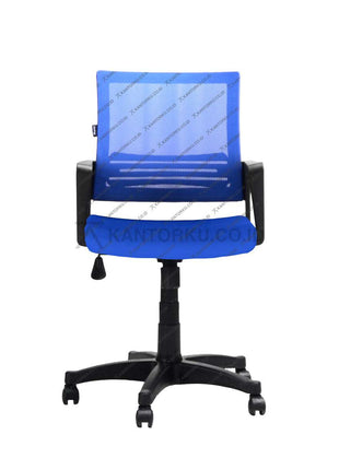 Kursi staff Ergotec dengan sandaran ergonomis dan tampilan modern – kantorku.co.id