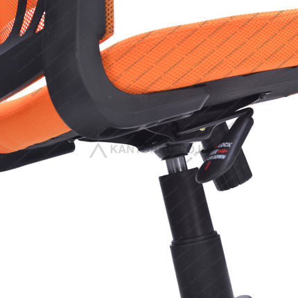 Kursi Kantor Ergonomis - kursi DENGAN sandaran tangan - Kursi Kerja desain Minimalis - Kursi Staff - Kursi Karyawan - kursi dengan roda dan hidrolik - desain elegan harga ramah di kantong - Kursi Kantor Ergotec harga di bawah 1 juta - KANTORKU