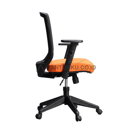 kursi kantor profesional dengan sandaran tangan dapat diatur dan dudukan nyaman — kantorkudotcodotid