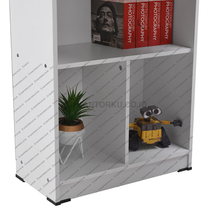Interior kantor dengan meja Lunar Tipe ATLANTA berbahan partikel board – KANTORKU
