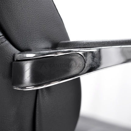 Kursi eksekutif Indachi Braco II AL HDT Leather dengan frame kaki aluminium kokoh – kantorkudotcodotid