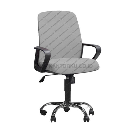 Gray office chair with black frame on a white background Kursi Kantor ergonomis cocok digunakan sebagai kursi rapat, kursi pimpinan, kursi direktur, kursi manajer, kursi eselon, kursi eksekutif. desain elegan harga ramah di kantong - Savello - KANTORKU