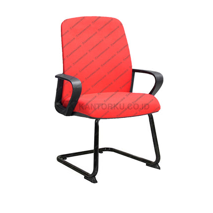 Red office chair with black frame on a white background SAVELLO CALIBRA Kursi Kantor ergonomis cocok digunakan sebagai kursi rapat desain elegan harga ramah di kantong - Savello - KANTORKU