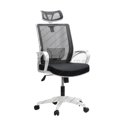 Kursi tamu kantor Catier I WFW ergonomis, sandaran jaring, dan rangka besi chrome – Kantorku.co.id.