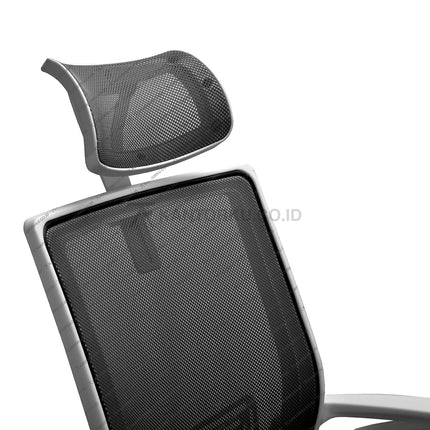 Kursi ruang tunggu Catier I WFW elegan dengan dudukan busa empuk dan kaki stainless – Kantorku.co.id.