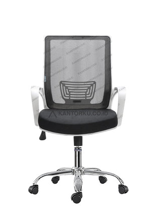 Kursi hadap Catier II WCR dengan sandaran mesh ergonomis dan rangka kaki chrome – tersedia di Kantorku.co.id