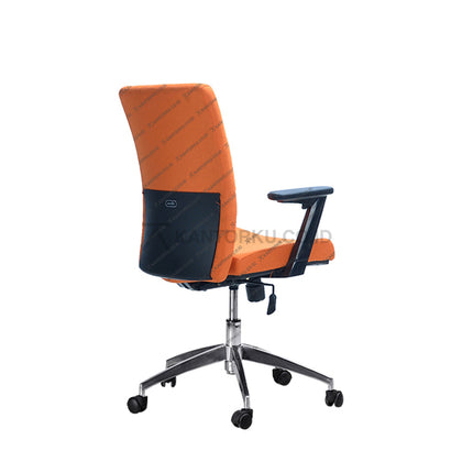 Kursi Kantor Ergonomis - Kursi Kerja desain Minimalis - Kursi Staff - Kursi Karyawan - kursi dengan roda, sandaran lengan, dan tuas hidrolik - KANTORKU