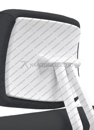 Kursi Kantor ergonomis cocok digunakan sebagai kursi rapat, kursi pimpinan, kursi direktur, kursi manajer, kursi eselon, maupun kursi eksekutif. Dengan desain elegan dan harga yang sangat ramah di kantong - SAVELLO COMBI PRO - KANTORKU