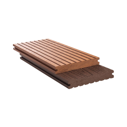 Decking WPC Kayu Asri untuk area kolam renang