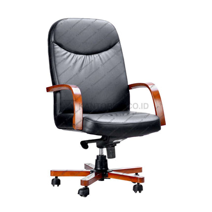 Kursi Savello Diamond HC dengan bahan kulit premium dan fitur HDT Heavy Duty Tilting Control Kantorku.co.id