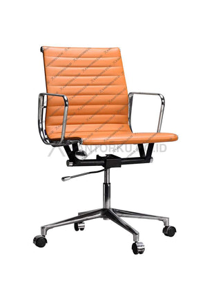 Kursi eksekutif Indachi Finley II ergonomis dengan sandaran lengan – kantorku