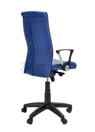 Mengutamakan estetika desain, ergonomi, dan kualitas kursi, Chairman hadir untuk memberikan kenyamanan bagi penggunanya. Fasilitas produksi modern yang berlokasi di Jakarta telah menghasilkan ratusan desain unik guna memenuhi kebutuhan pasar yang beragam. kursi kantor berkualitas dengan garansi 2 tahun*. best seller kursi kantor chairman FLEK EC10 ada di kantorku