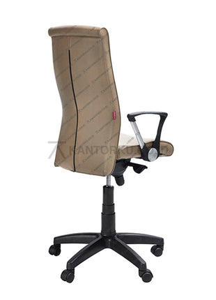 Mengutamakan estetika desain, ergonomi, dan kualitas kursi, Chairman hadir untuk memberikan kenyamanan bagi penggunanya. Fasilitas produksi modern yang berlokasi di Jakarta telah menghasilkan ratusan desain unik guna memenuhi kebutuhan pasar yang beragam. kursi kantor berkualitas dengan garansi 2 tahun*. best seller kursi kantor chairman FLEK EC10 ada di kantorku