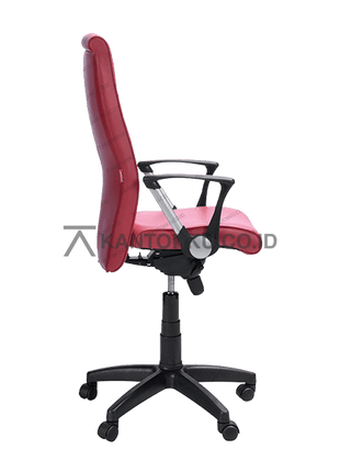 kursi kerja ergonomis dengan desain klasik dan kenyamanan maksimal — kantorkudotcodotid