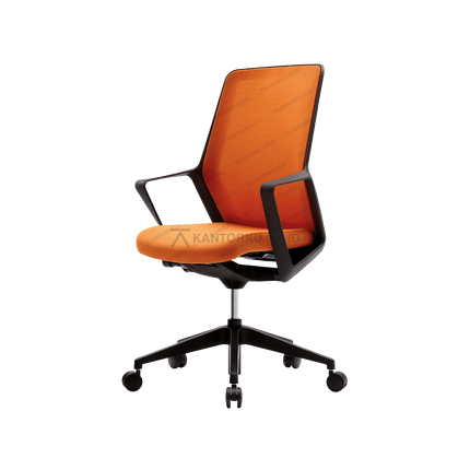 FLO Chair Black FIRM dengan desain profesional untuk ruang kerja formal. Tersedia di Kantorku.
