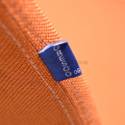 Kursi Gresco GC 202 M dengan desain ergonomis untuk kenyamanan kerja, pilihan dari KANTORKU.