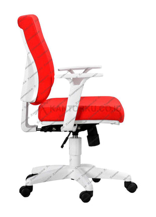 Kursi kantor Savello ergonomis dengan frame putih dan material berkualitas tinggi Kantorkudotcodotid