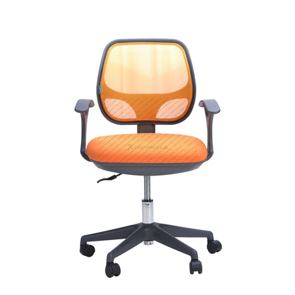 Kursi kantor Javico I dari Inco dengan mekanisme kemiringan, dudukan empuk, dan frame nylon kuat – KANTORKU.