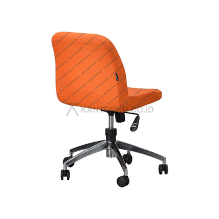 Kursi kantor Savello Kato GA profesional dengan tampilan elegan dan fitur ergonomis Kantorku