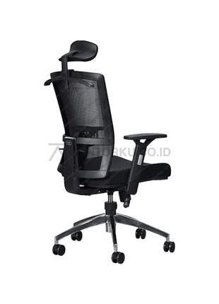 Kursi Savello Legacy HT1A bergaya modern dengan sandaran tangan ergonomis dan kaki aluminium tahan lama, menciptakan suasana kerja elegan di kantorku.co.id.