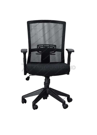 Kursi Manager Savello Legacy LT1 ergonomis dengan desain modern dan kaki nylon kuat, menghadirkan kenyamanan maksimal dan tampilan profesional di Kantorku.