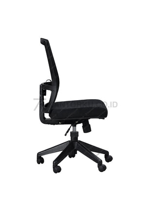 Savello Legacy L kursi kantor modern dengan kaki nylon tahan lama dan fitur gaslift berkualitas tinggi, menciptakan kenyamanan maksimal di Kantorku.