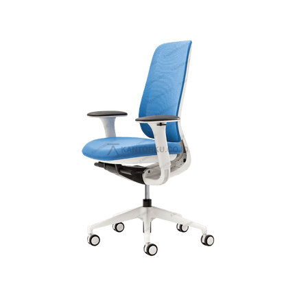 Kursi kantor FIRM LIBRA modern menyesuaikan gerakan tubuh alami. Tersedia di Kantorku.