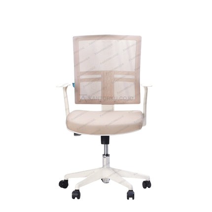 Kursi kantor Malta I WFW dilengkapi kaki nylon yang kokoh dan tahan lama – dapatkan di kantorku.co.id.