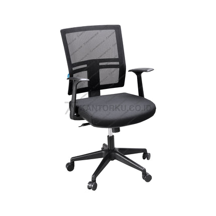 Kursi kantor Malta I dengan sandaran lengan yang mendukung kenyamanan kerja – temukan di kantorku.co.id.