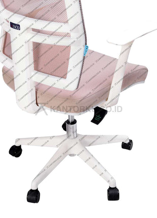 Kursi kantor Malta I WFW dengan desain modern dan fitur pendukung produktivitas – tersedia di KANTORKU.