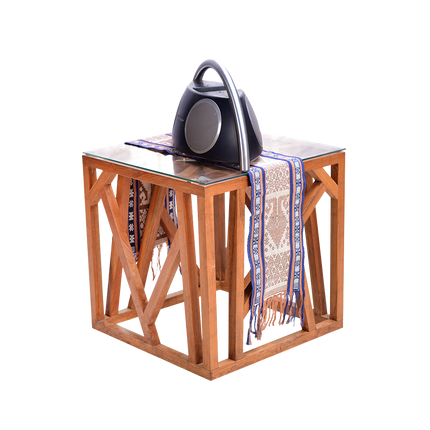 Meja sudut Hasibuan Zigzag berbahan kayu jati natural dengan desain zigzag modern dan top kaca elegan — kantorku.