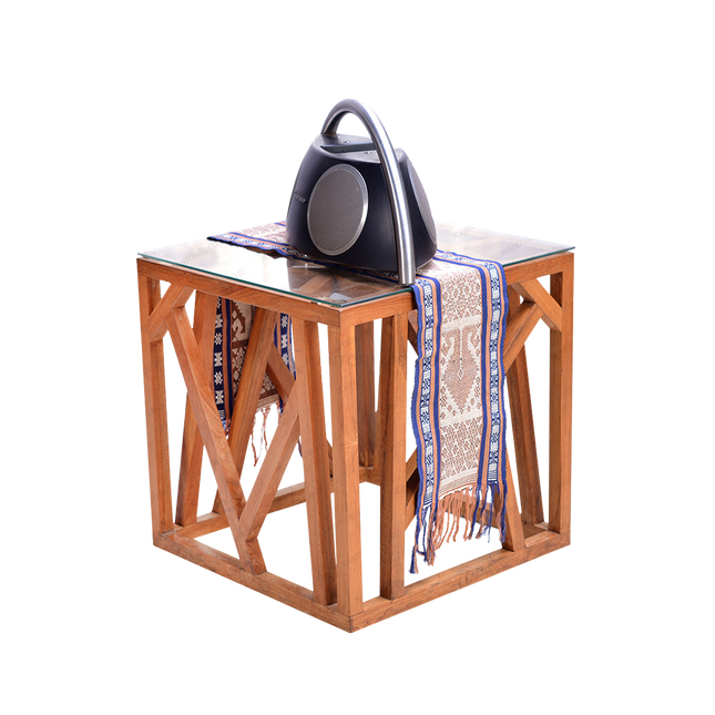 Meja sudut Hasibuan Zigzag berbahan kayu jati natural dengan desain zigzag modern dan top kaca elegan — kantorku.