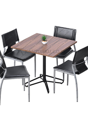 Furnitur makan Cofemo modern dengan kursi kaki metal melengkung dan meja kayu — Kantorkudotcodotid.