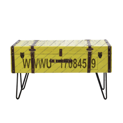 Meja tamu koper besi retro dengan detail airbrush mural dan gaya klasik industrial – kantorku.co.id