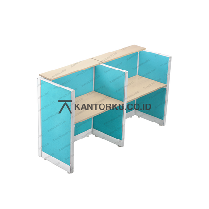 Partisi kerja dua arah dengan panel kain dan meja nuansa natural – kantorku