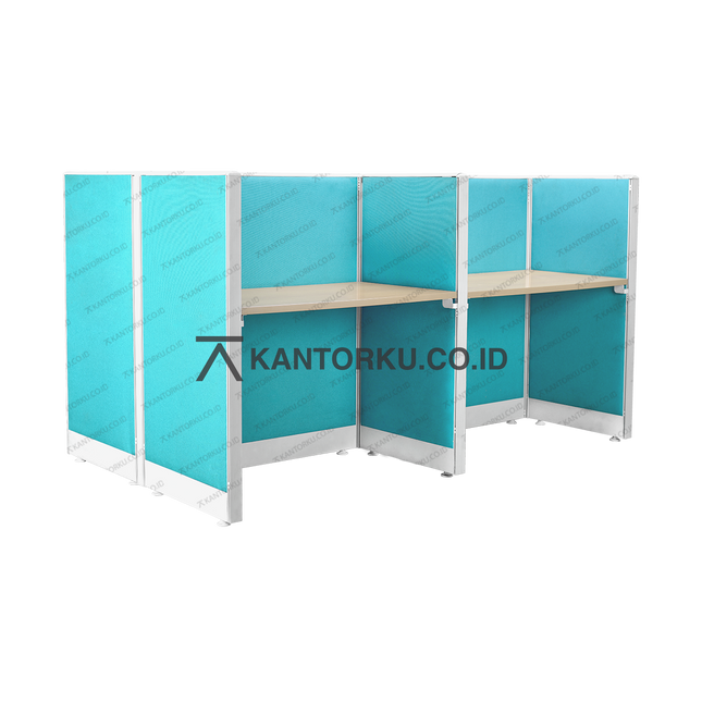 Workstation empat arah dengan panel fabric dan meja natural modern – kantorku