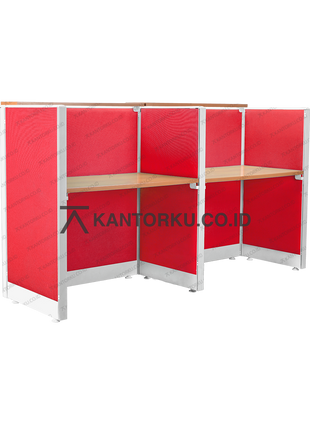 Meja partisi 2-way dengan panel fabric dan ambalan atas – kantorku