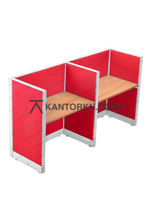 Partisi kerja modern dengan meja hangat dan rangka kuat – kantorku.co.id