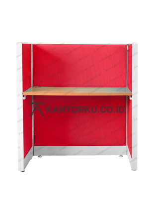 Evolux desk dengan desain minimalis dan panel kain peredam — kantorkudotcodotid