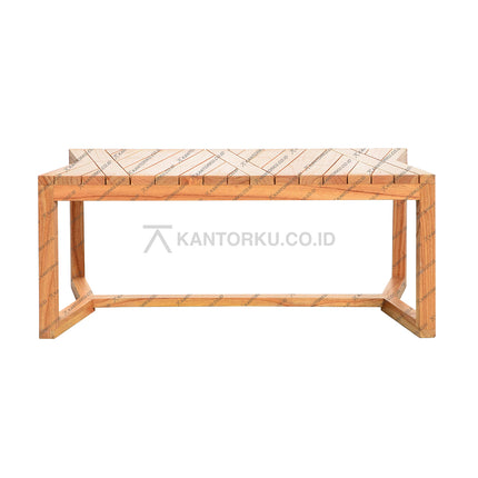 Meja Tamu Jati Hasibuan bergaya modern natural dengan pola potongan kayu geometris yang unik — kantorku.