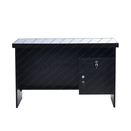 Meja kerja OLC Mawar 1/2 biro kayu natural dengan pintu dan laci berkunci — kantorku.