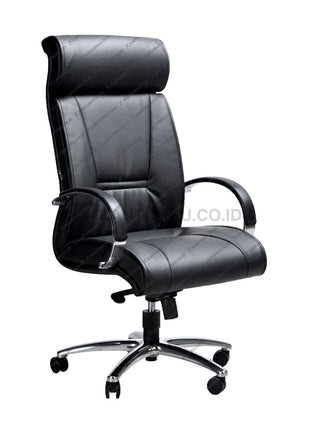 Kursi direktur Savello Onyx HKCA premium dengan bahan kulit mewah, sandaran ergonomis, dan kontrol kemiringan heavy duty di kantorku.co.id.