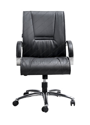 Kursi Manager Savello Onyx LA dengan sandaran tinggi dan kaki aluminium kokoh, menghadirkan kemewahan serta kenyamanan kerja di Kantorku.