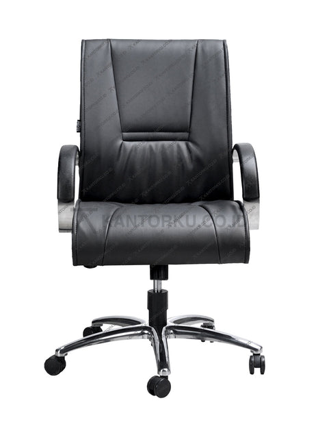Kursi Manager Savello Onyx LA dengan sandaran tinggi dan kaki aluminium kokoh, menghadirkan kemewahan serta kenyamanan kerja di Kantorku.