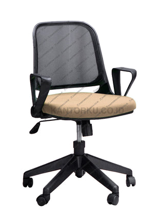 Kursi kerja Savello Optus GTO dengan sandaran jaring breathable, lengan lipat fleksibel, dan desain hemat ruang di kantorku.co.id.