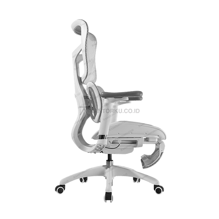 Kursi kerja premium dengan desain ergonomis untuk postur sehat – Tersedia di Kantorku.