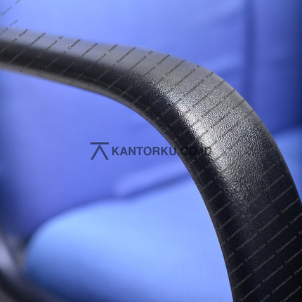 Blue office chair with black base on a white background - Kursi Kantor dengan roda, lengan sandaran, dan tuas hidrolik - Subaru - KANTORKU